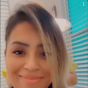 Meet your Posher, Perla